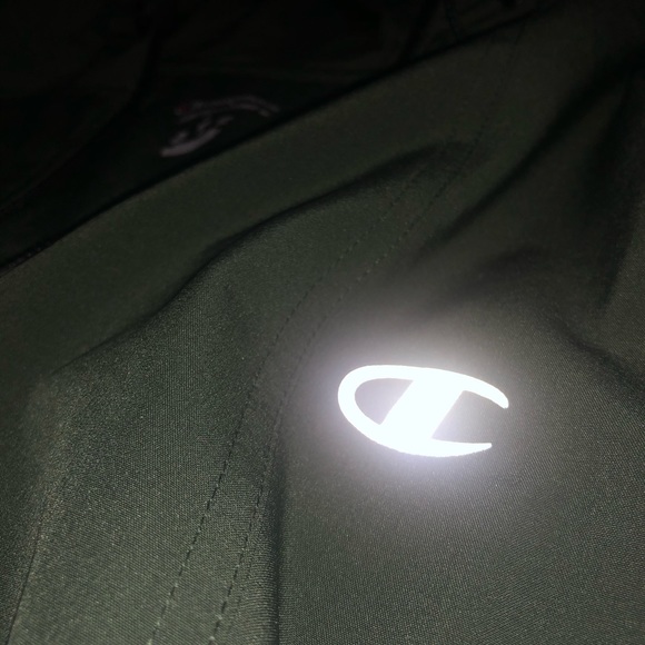Champion Performance Jacket - Picture 4 of 4